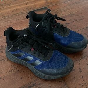 Excellent Condition Kids Adidas Light-Motion Basketball Shoes - Sz 2.5